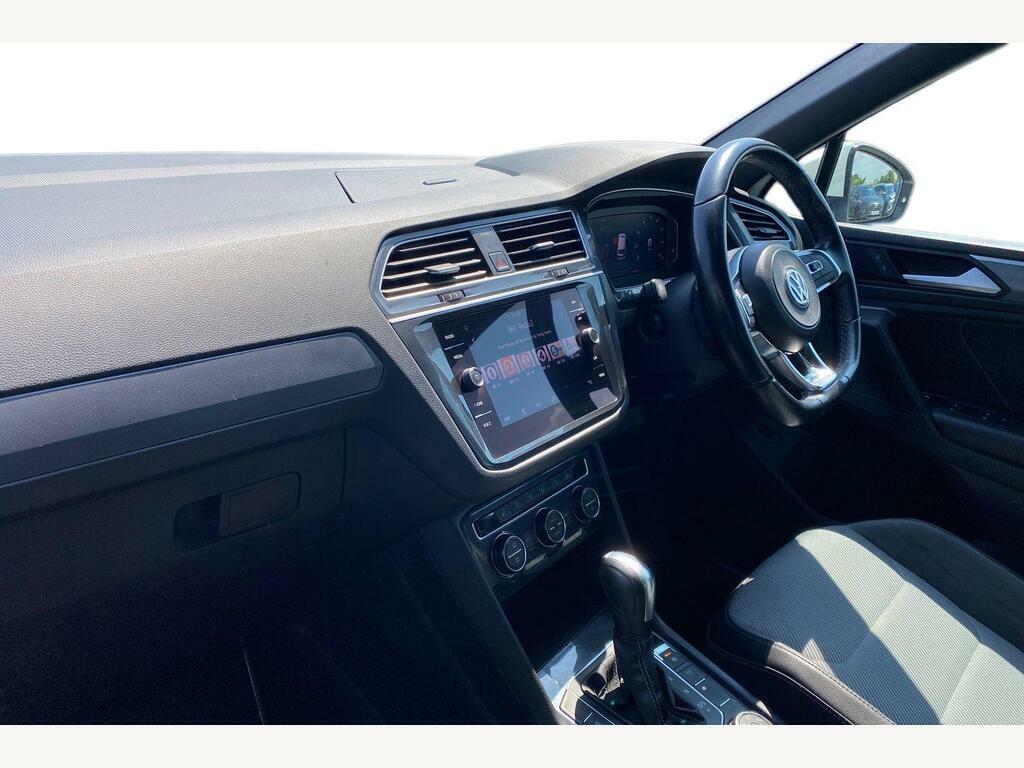 Volkswagen Tiguan 2.0 Tdi R-line Tech Dsg 4Motion Euro 6 Ss MJ69VXR White #2