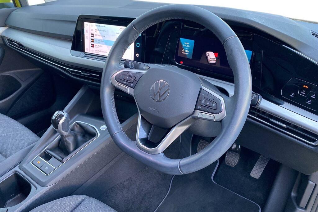 Volkswagen Golf 1.5 Tsi Life Hatchback Euro 6 S Yellow #6