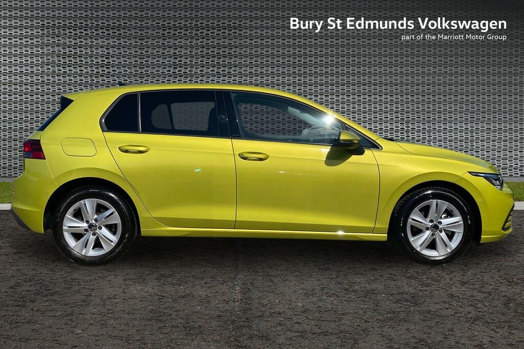 Volkswagen Golf 1.5 Tsi Life Hatchback Euro 6 S Yellow #4