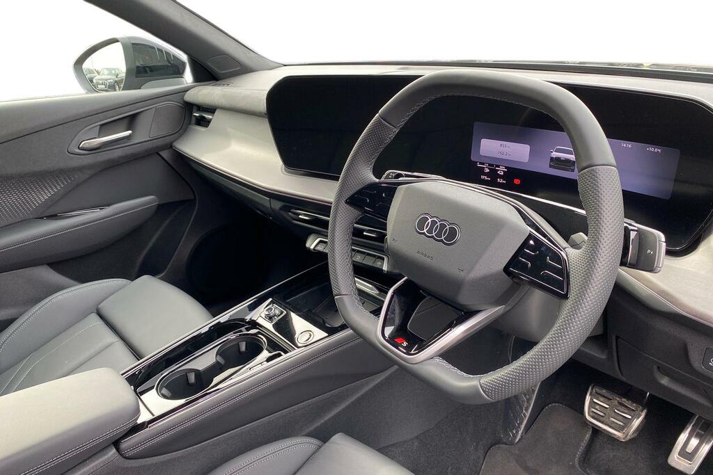 Audi Q3 1.5 E-hybrid Launch Edition Sportback P AX75JCJ Grey #6
