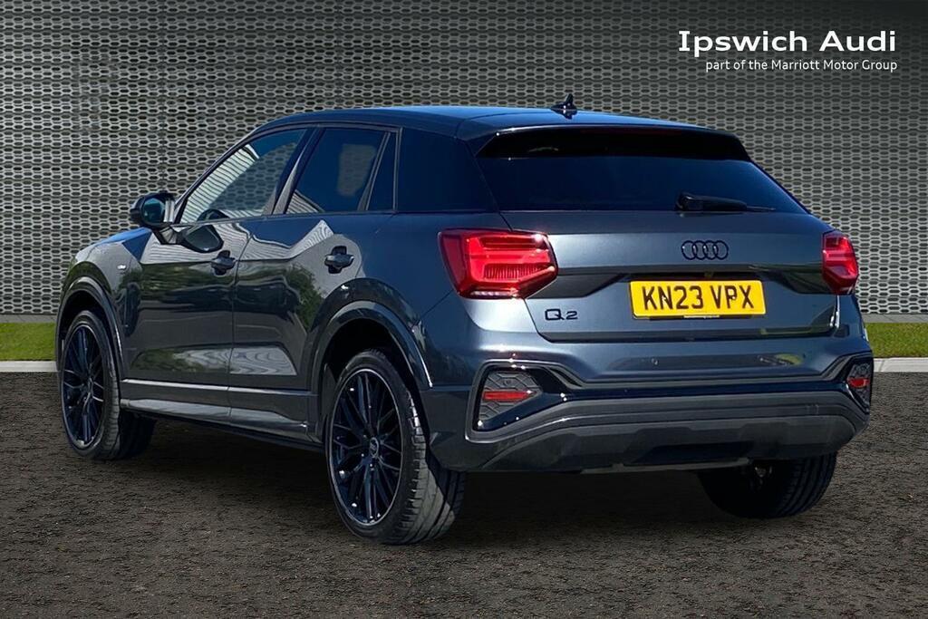 Audi Q2 1.5 Tfsi Cod 35 Black Edition Suv S Tro KN23VPX Grey #3