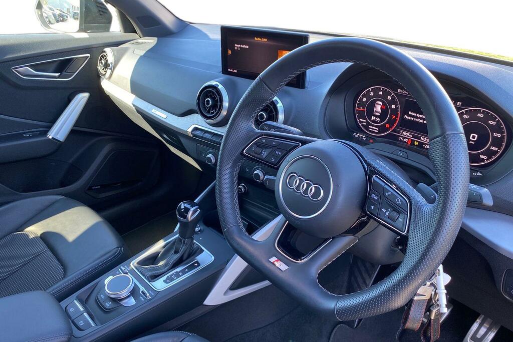 Audi Q2 1.5 Tfsi Cod 35 Black Edition Suv S Tro KN23VPX Grey #6