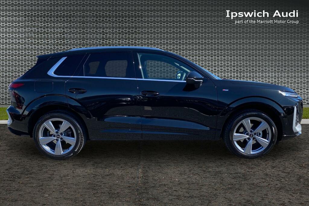 Audi Q3 1.5 Tfsi S Line Suv S Tronic Euro 6 S AX75LNV Black #4
