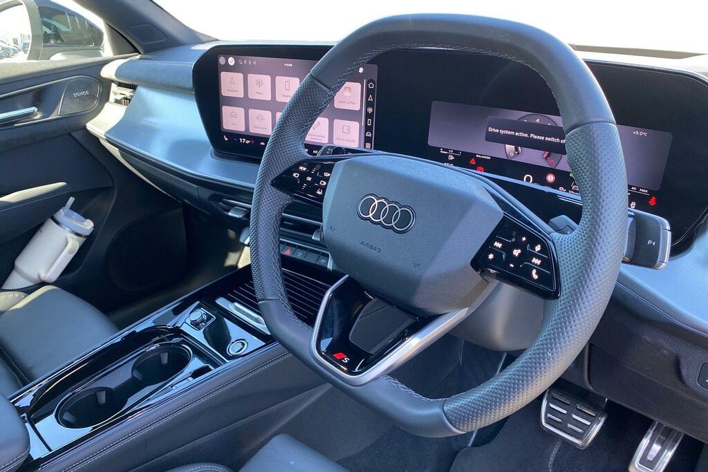 Audi Q3 1.5 Tfsi S Line Suv S Tronic Euro 6 S AX75LNV Black #6