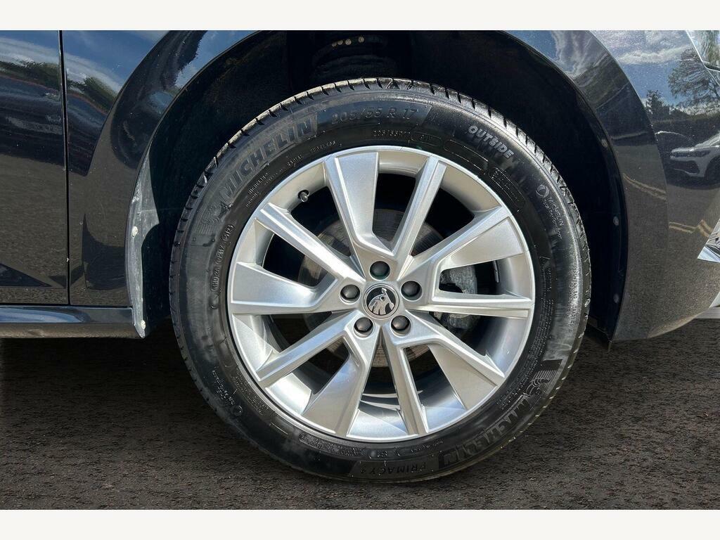 Skoda Kamiq 1.0 Tsi Se Euro 6 Ss AE24YGL Black #5