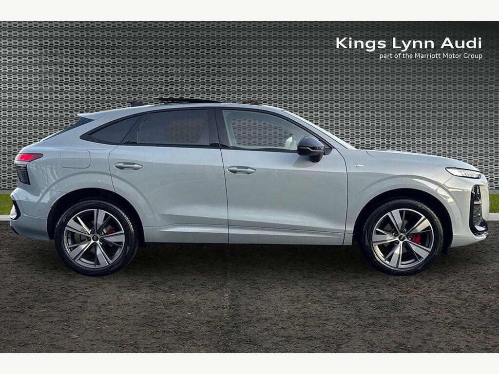 Audi Q3 1.5 Tfsi Launch Edition Sportback S Tro AO75UUG Grey #4