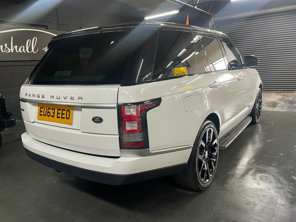 Land Rover Range Rover 4.4L Autobiography 5dr EU63EEO White #5