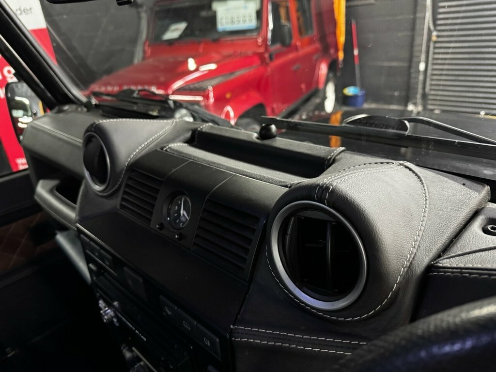 Land Rover Defender 110 Td Double Cab  #12