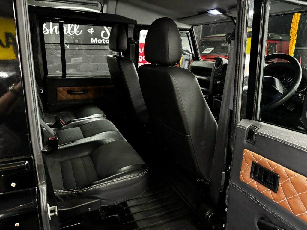 Land Rover Defender 110 Td Double Cab  #14