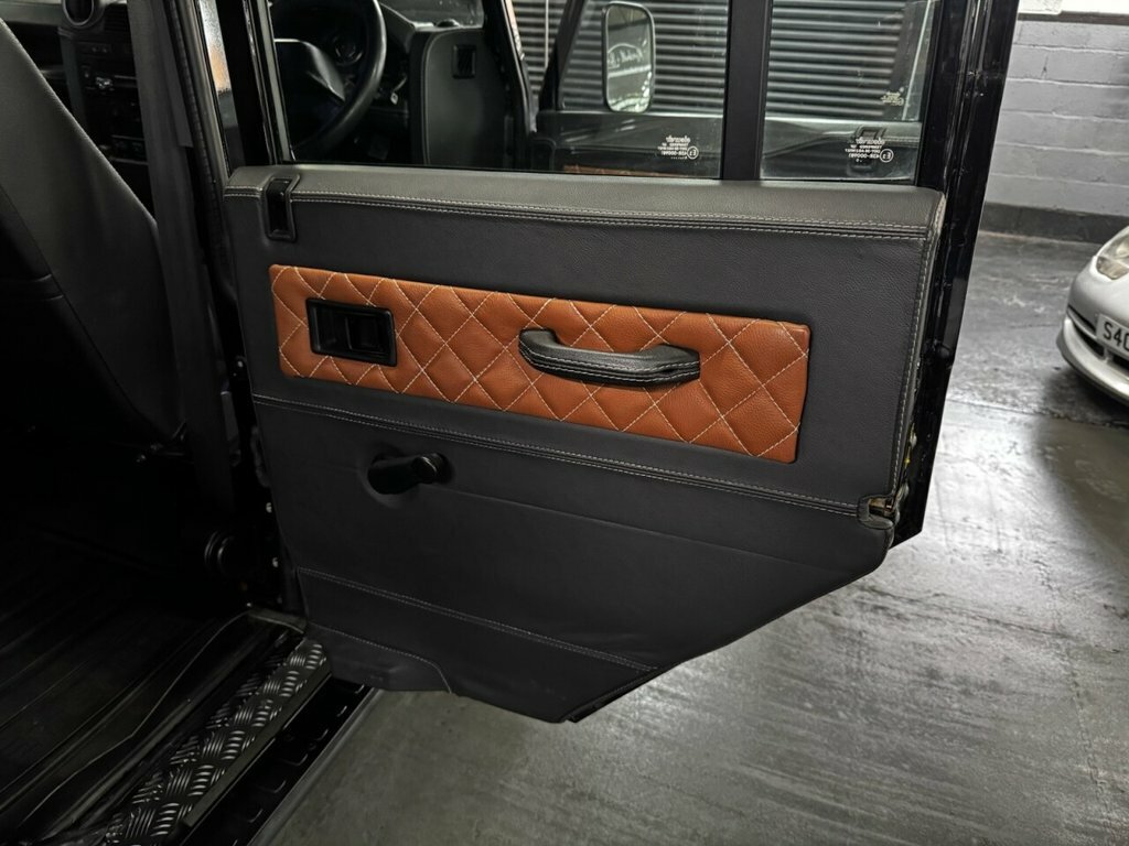 Land Rover Defender 110 Td Double Cab  #13