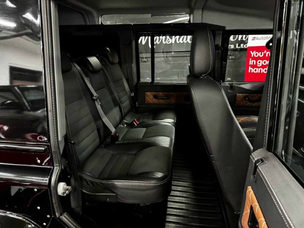 Land Rover Defender 110 Td Double Cab  #16