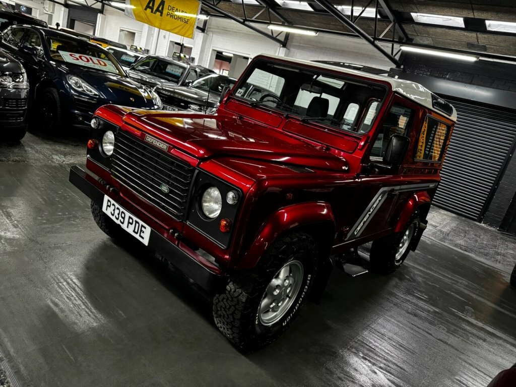 Land Rover Defender 90 Suv Green #7