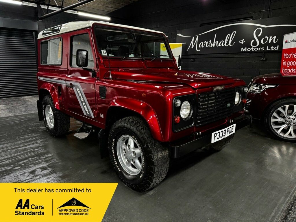 Land Rover Defender 90 Suv Red