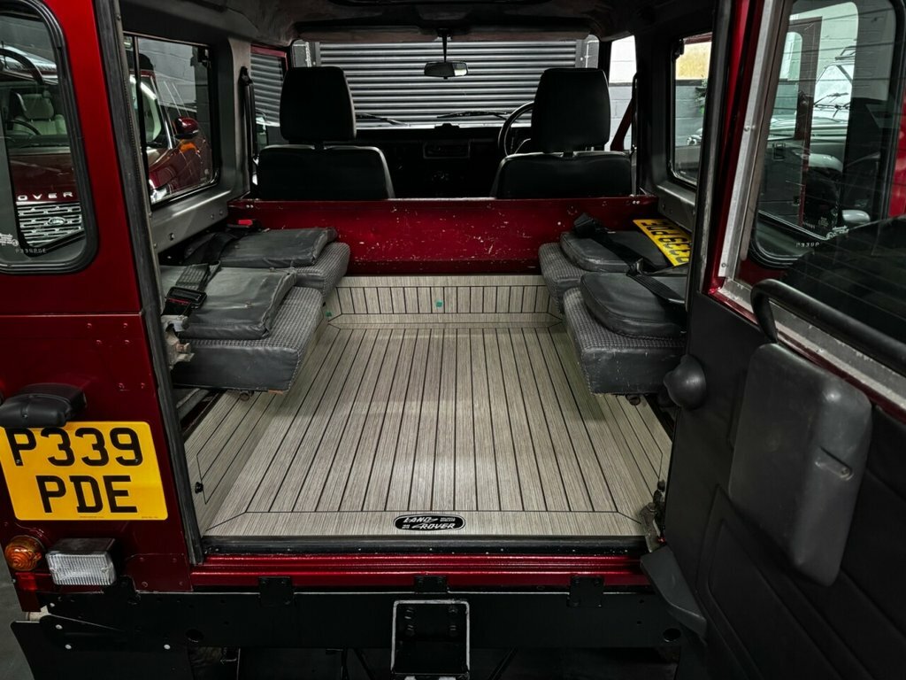 Land Rover Defender 90 Suv Green #11