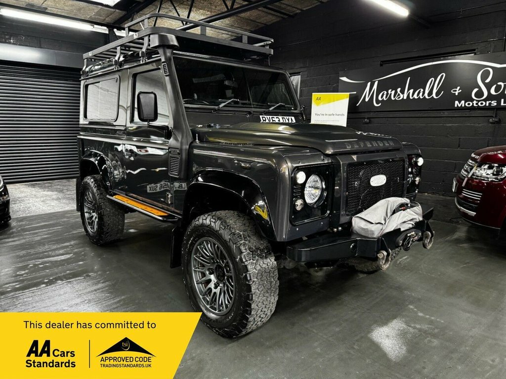 Land Rover Defender 90 2.2L Xs Brown