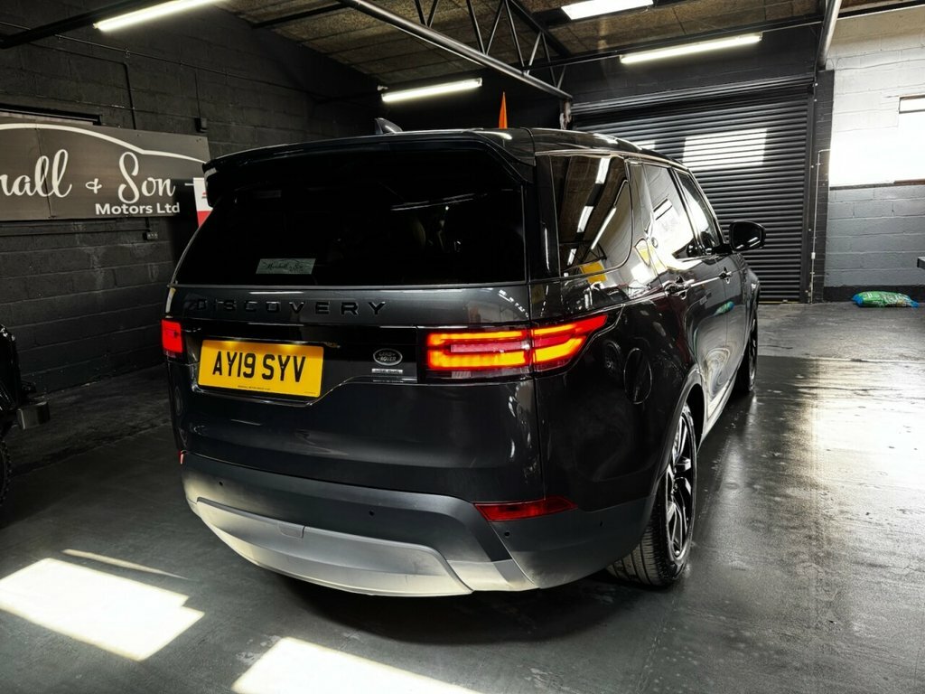 Land Rover Discovery 3L Hse AY19SYV Grey #4