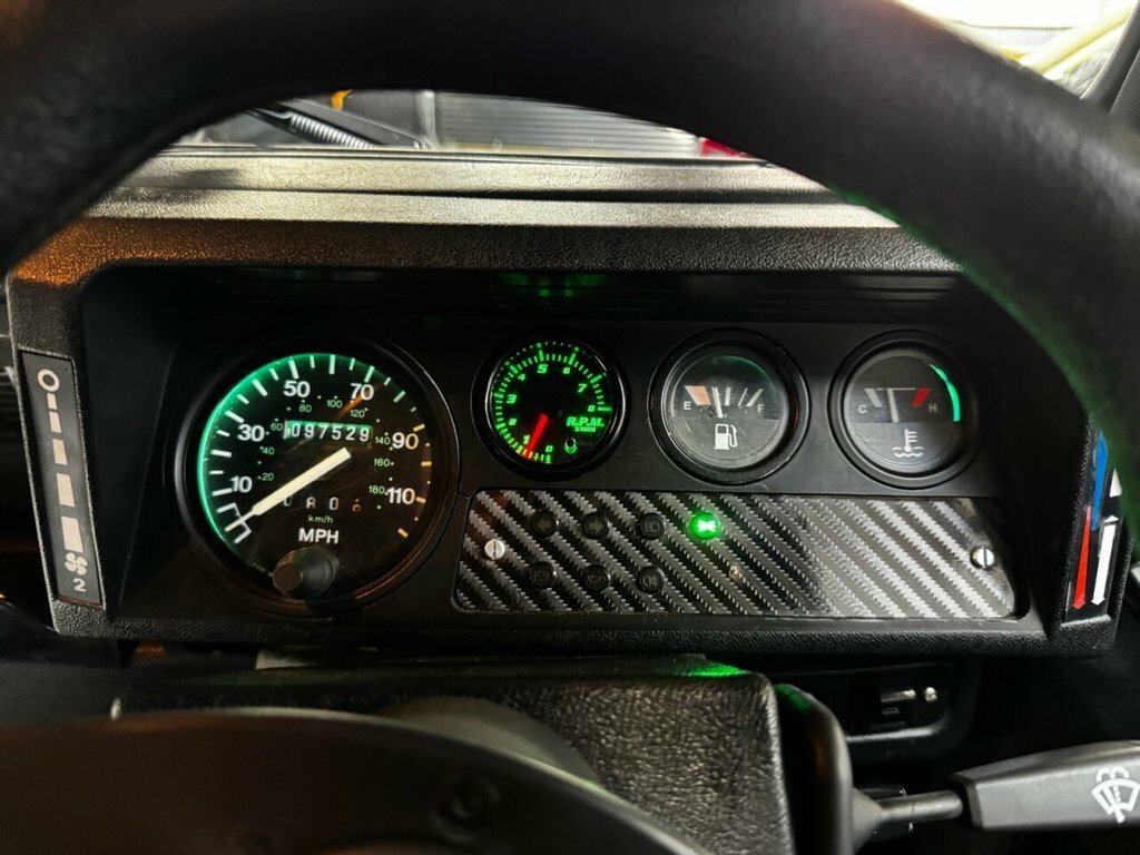Land Rover Defender 90 Suv Green #16