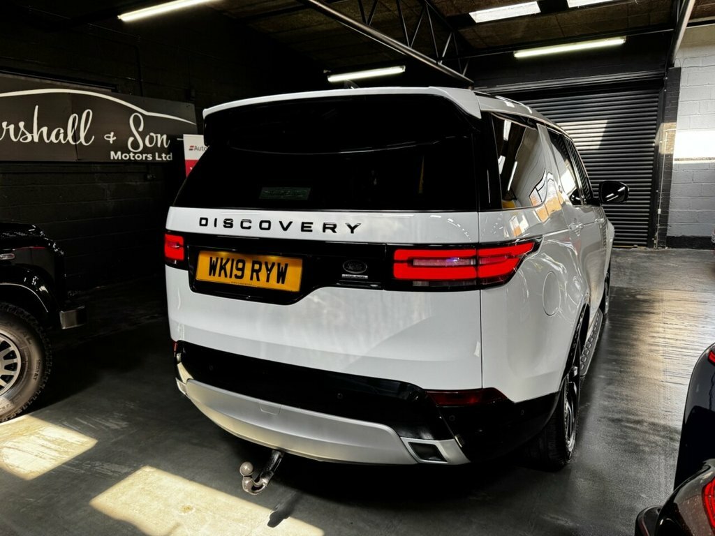 Land Rover Discovery 3L Hse WK19RYW White #4