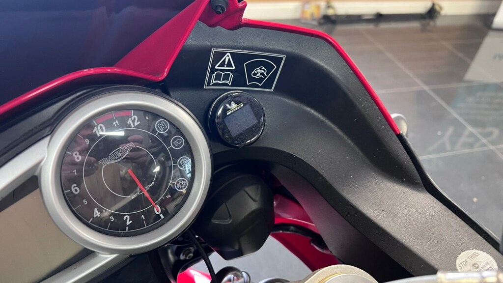 Triumph  Triple R 675 10K 2 Owners Fsh 12 Reg Stunning Bike Black #25