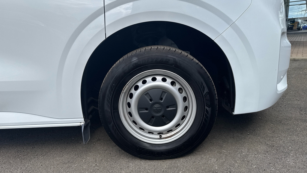 Volkswagen Transporter Transporter 2.0 Tdi 150 Commerce Plus Van FY25WRV White #5