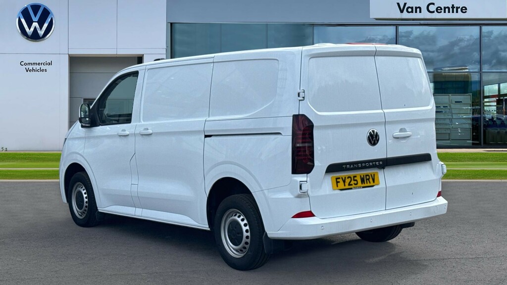 Volkswagen Transporter Transporter 2.0 Tdi 150 Commerce Plus Van FY25WRV White #3