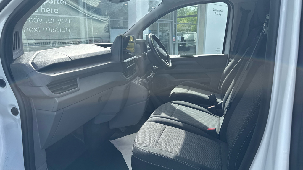 Volkswagen Transporter Transporter 2.0 Tdi 150 Commerce Plus Van FY25WRV White #2