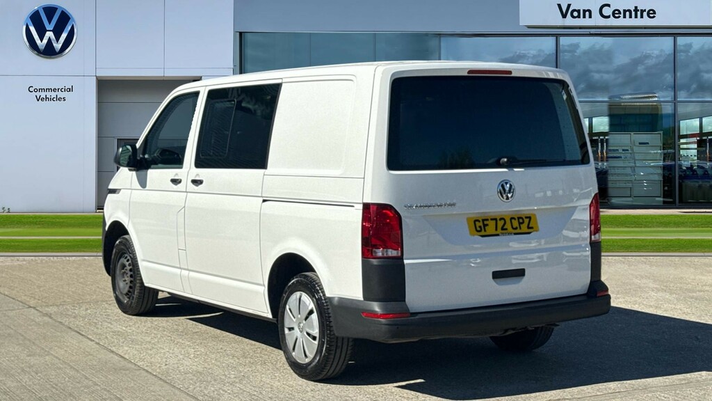 Volkswagen Transporter Transporter 2.0 Tdi 150 Startline Kombi Van GF72CPZ White #3