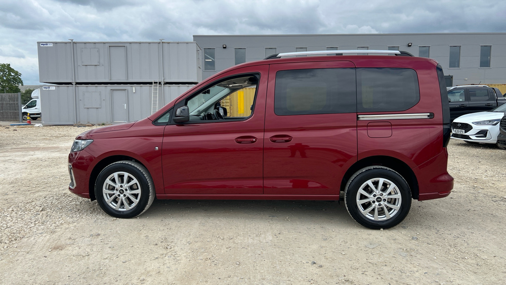 Ford Tourneo Connect Tourneo Connect 2.0 Ecoblue Titanium Red #4