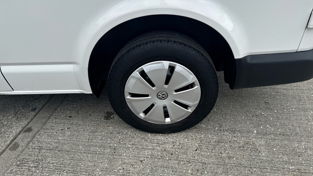 Volkswagen Transporter Transporter 2.0 Tdi 110 Startline Van YD73JYV White #5