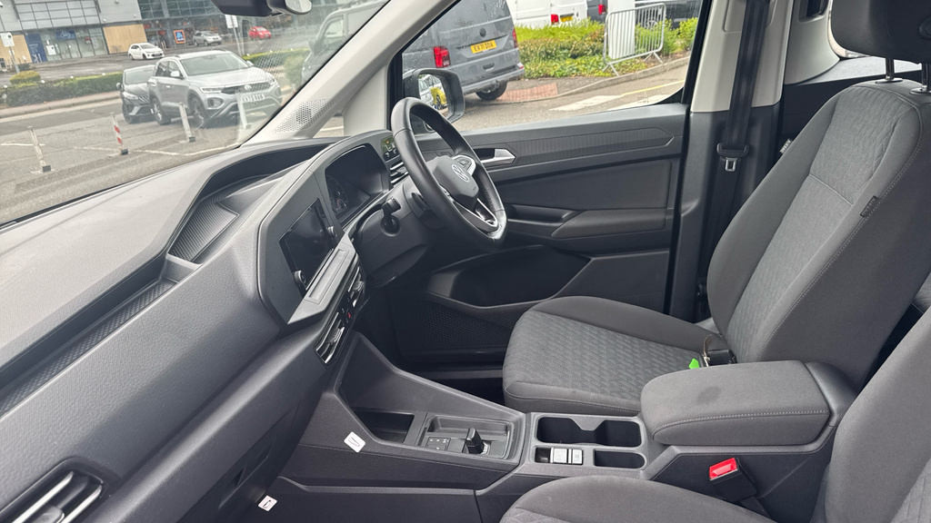 Volkswagen Caddy Maxi Life Caddy Maxi 2.0 Tdi 122 Life Dsg Black #2