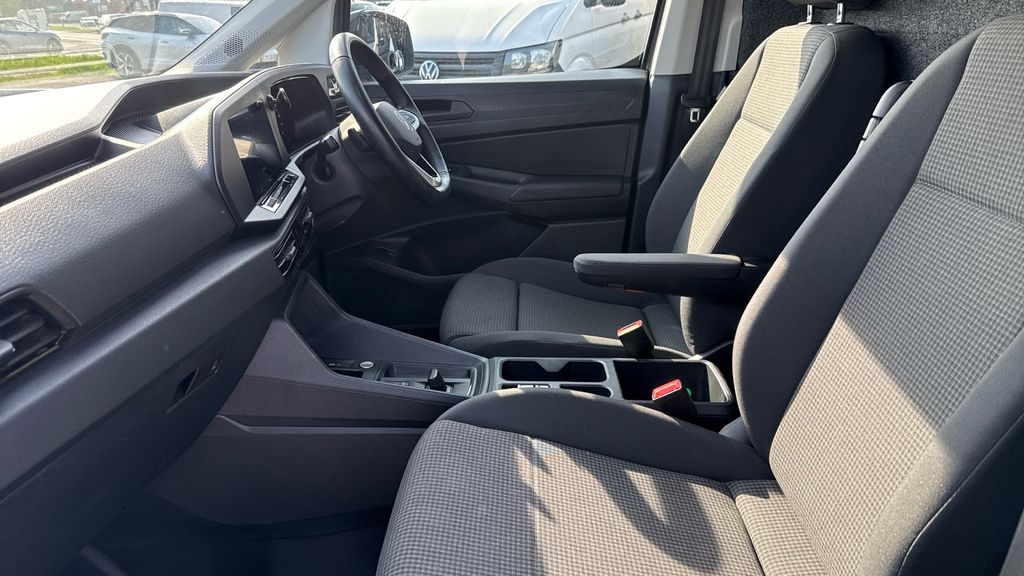 Volkswagen Caddy Caddy 1.5 Ehybrid 150 Commerce Pro Van Dsg Tech Grey #2