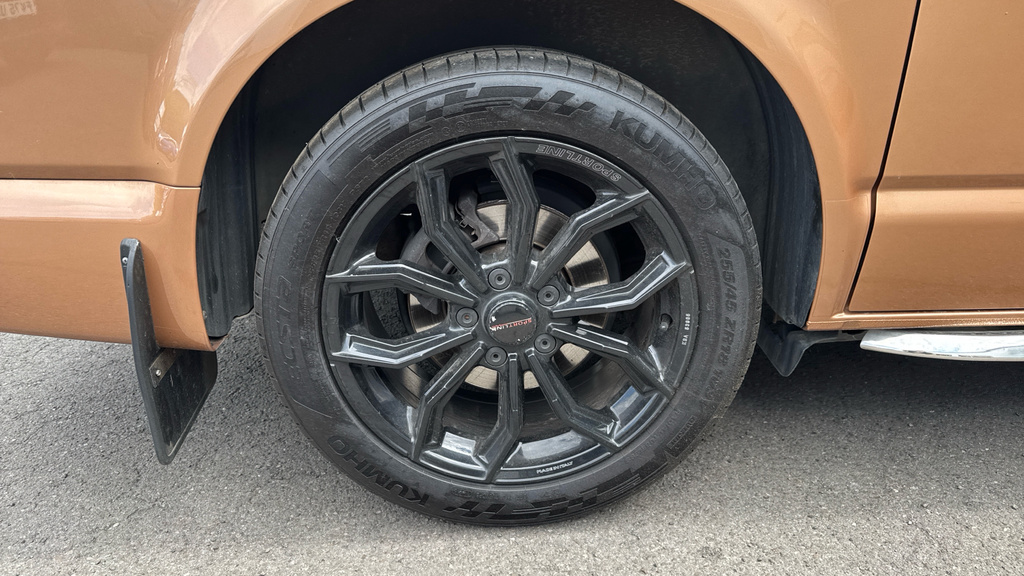 Volkswagen Transporter Sportline Transporter 2.0 Bitdi 204 Sportline Kombi Van Dsg Brown #5