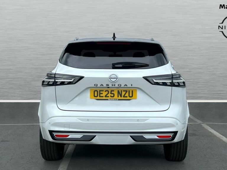 Nissan Qashqai Qashqai 1.3 Dig-t Mh N-design OE25NZU #6