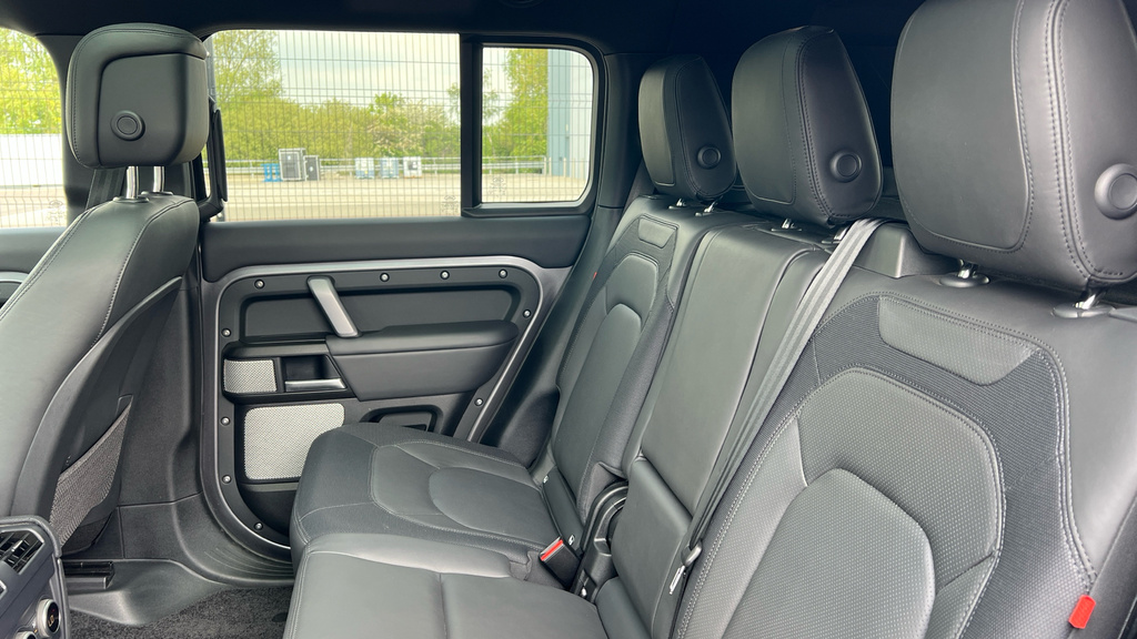 Land Rover Defender 130 Defender 3.0 D300 Outbound 130 Grey #4