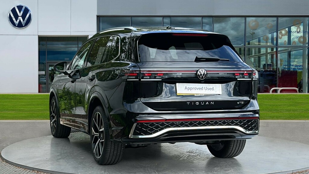 Volkswagen Tiguan Tiguan 1.5 Etsi 150 R-line Dsg KT25YBH Black #3