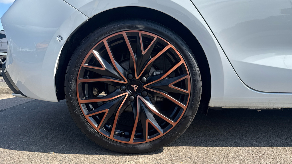 Cupra Leon Leon 1.5 Ehybrid 204 V3 Dsg White #5