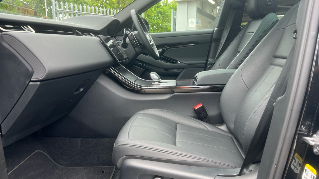 Land Rover Range Rover Evoque Range Rover Evoque 2.0 D200 Edition AJ25BWY Black #3