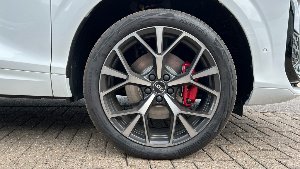 Audi Q3 Q3 1.5 E-hybrid Launch Edition Plus S Tronic White #5