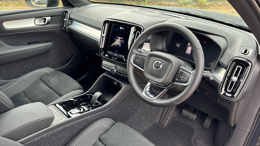Volvo XC40 Xc40 2.0 B3p Plus Dark AF26MZV Blue #4