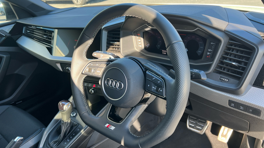 Audi A1 A1 35 Tfsi Black Edition S Tronic Tech Pack WF75XSJ Black #6