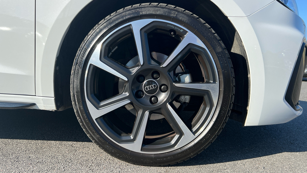 Audi A1 A1 35 Tfsi Black Edition S Tronic Tech Pack WF75XSJ Black #5