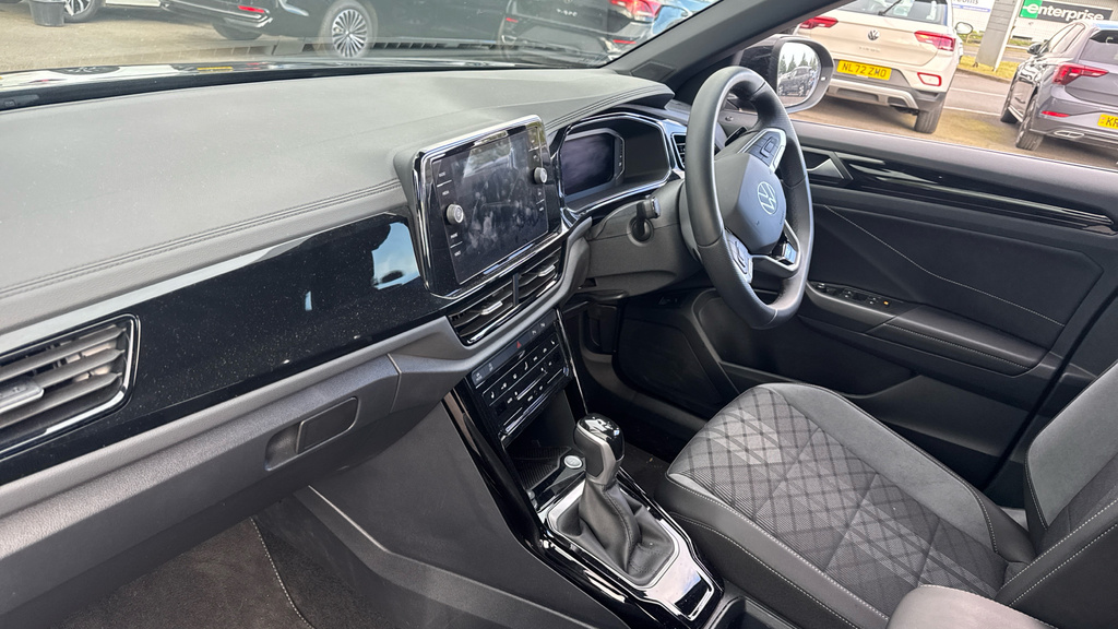 Volkswagen T-Roc T-roc 1.5 R-line Tsi 150Ps Dsg FX26ZGD Black #2