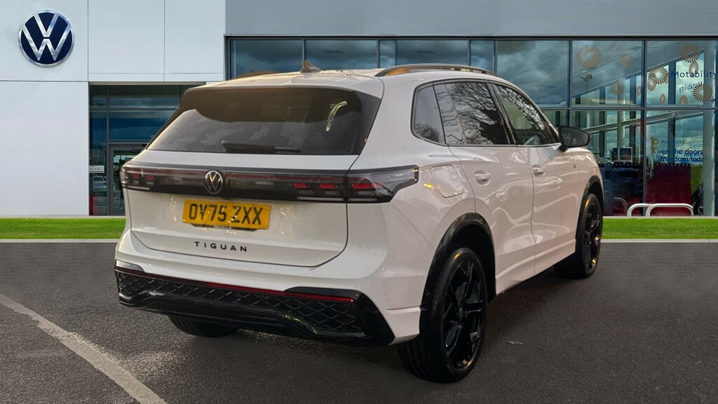 Volkswagen Tiguan Tiguan 1.5 Tsi 272 Ehybrid R-line Dsg OY75ZXX White #3