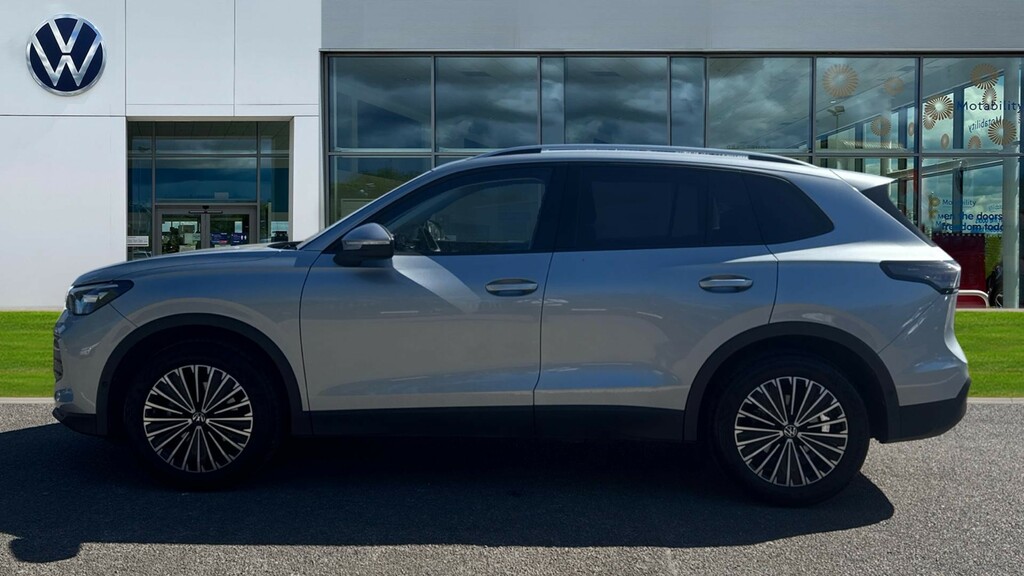 Volkswagen Tiguan Tiguan 1.5 Etsi 150 Match Dsg OY25DPN Silver #4