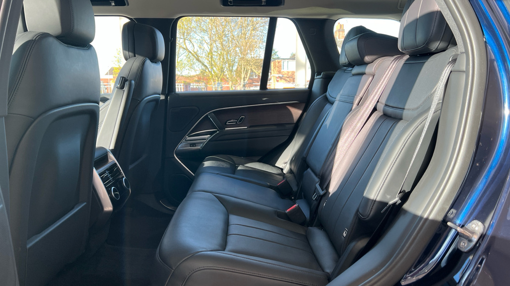 Land Rover Range Rover Range Rover 3.0 P400 Hse FP22VUJ Blue #4
