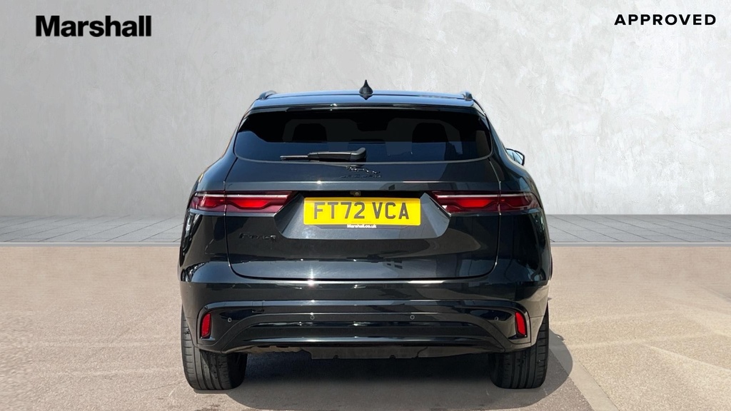 Jaguar F-Pace F-pace 2.0 D200 R-dynamic Se Awd FT72VCA Black #6