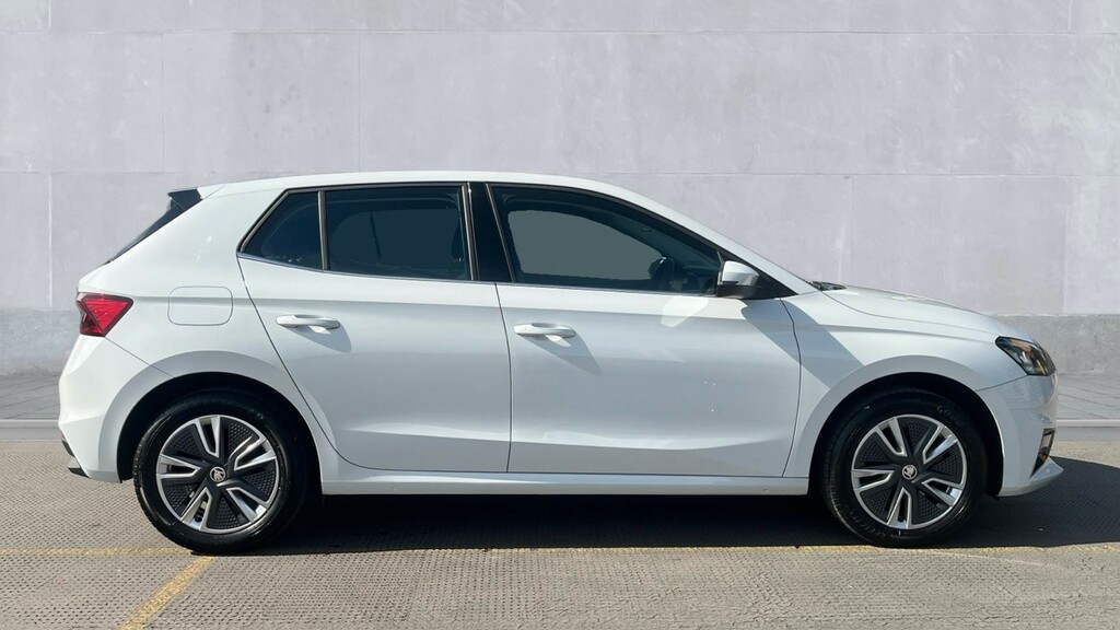 Skoda Fabia Fabia 1.0 Tsi 110 Se L LX23WDN White #4