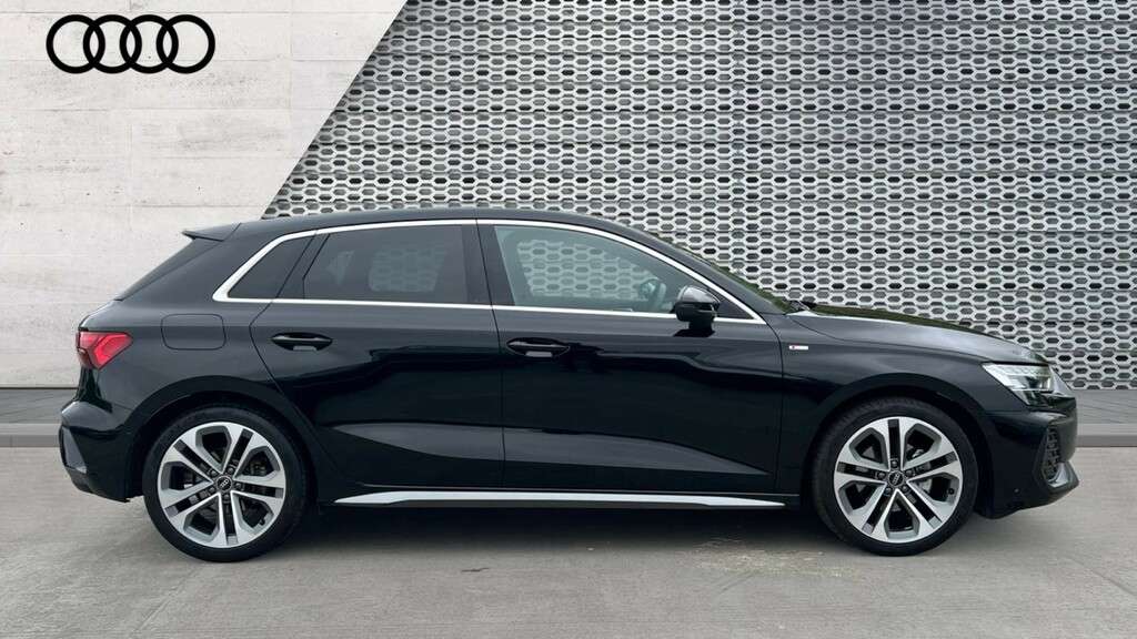 Audi A3 A3 35 Tfsi S Line S Tronic KT25PZV Black #4
