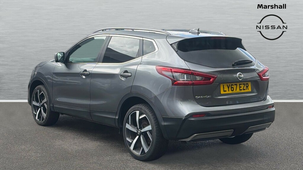 Nissan Qashqai Qashqai 1.2 Dig-t Tekna Xtronic Grey #2