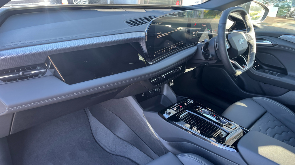 Audi A6 E-tron Sportback Audi A6 E-tron Sportback 210Kw 83Kwh S Line Au LX26PZK Grey #2